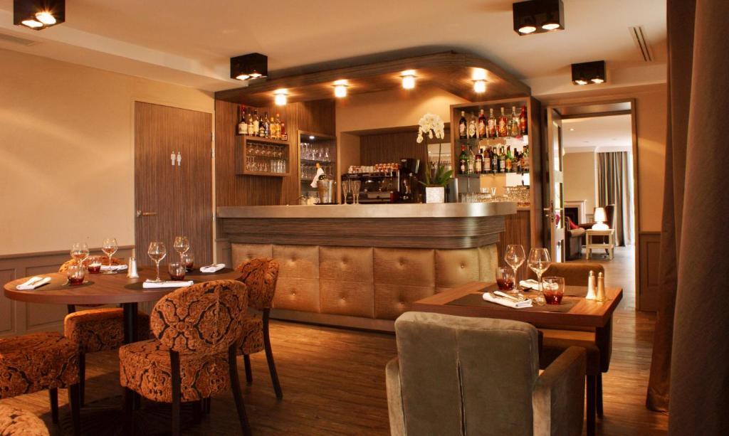 אקס-לה-באינס Logis Auberge Saint Simond מראה חיצוני תמונה