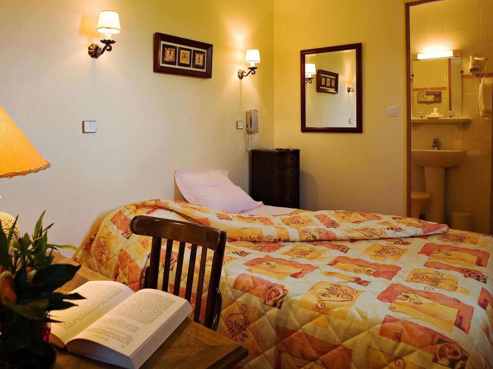 אקס-לה-באינס Logis Auberge Saint Simond מראה חיצוני תמונה