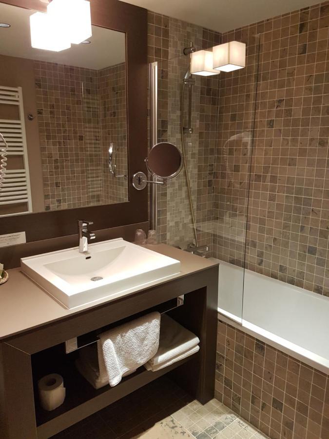 אקס-לה-באינס Logis Auberge Saint Simond מראה חיצוני תמונה